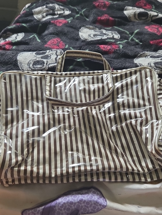 henri bendel Other - Henri Bendel
